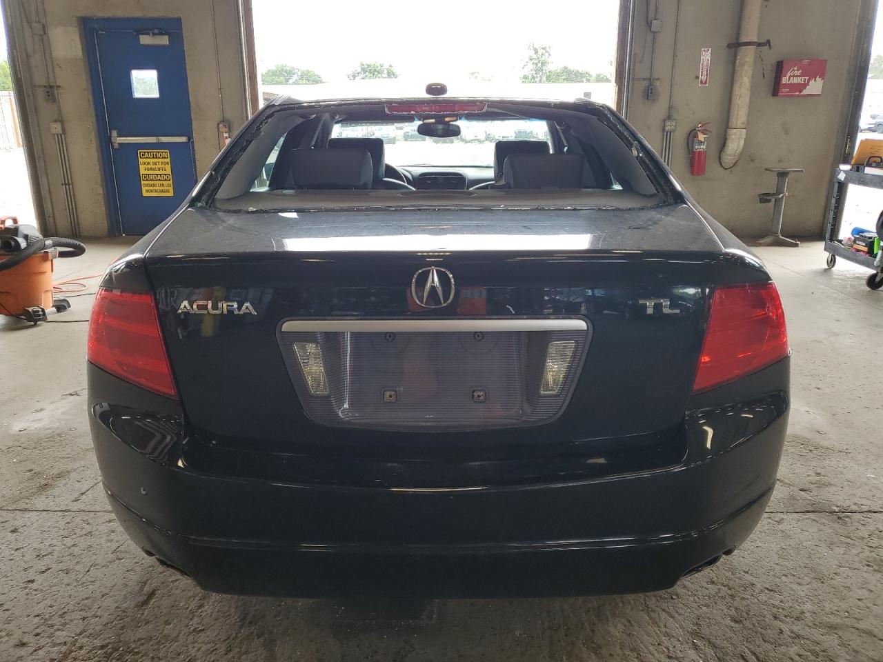 2005 Acura Tl VIN: 19UUA66205A060860 Lot: 63261134