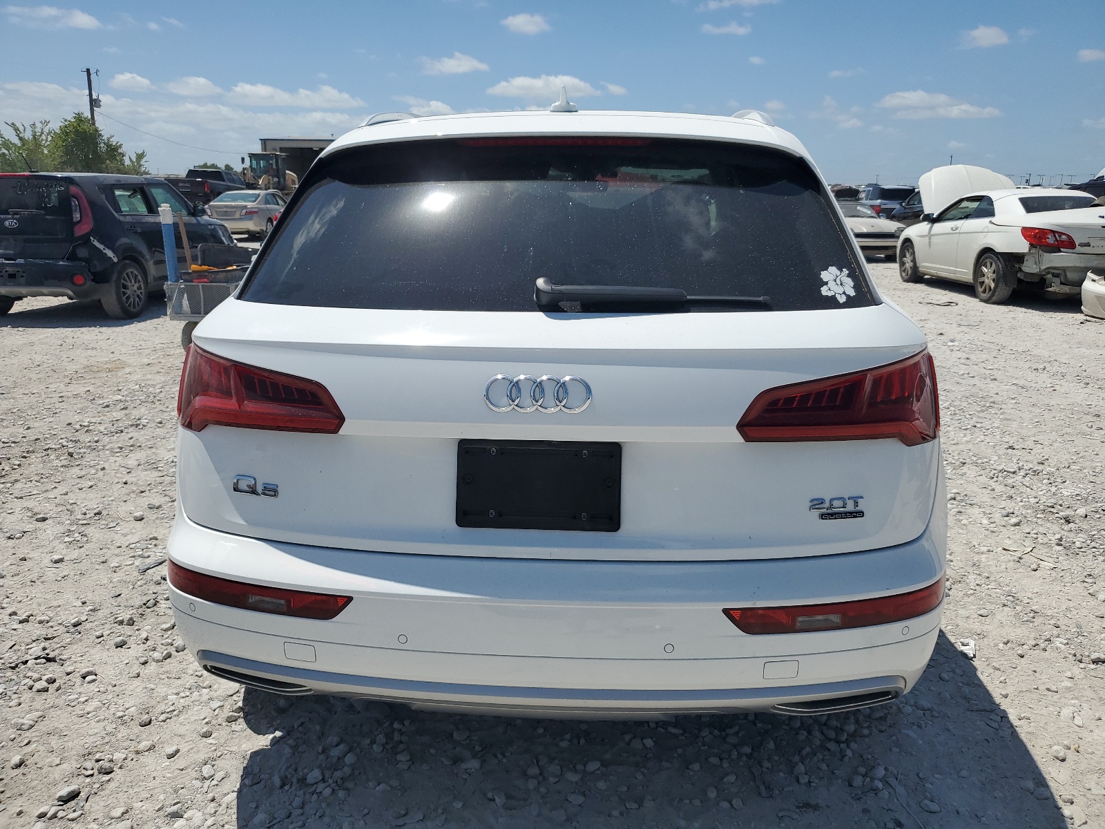 WA1CNAFY8J2224697 2018 Audi Q5 Prestige