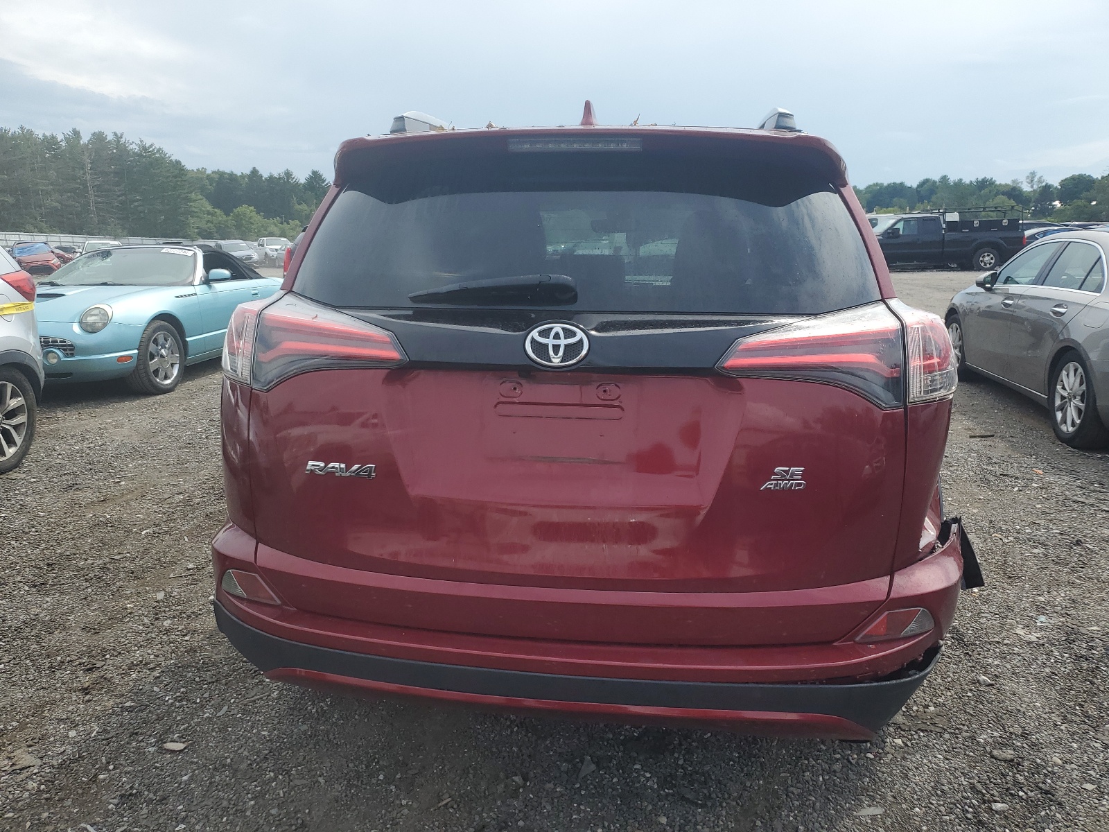 JTMJFREV0JD241949 2018 Toyota Rav4 Se