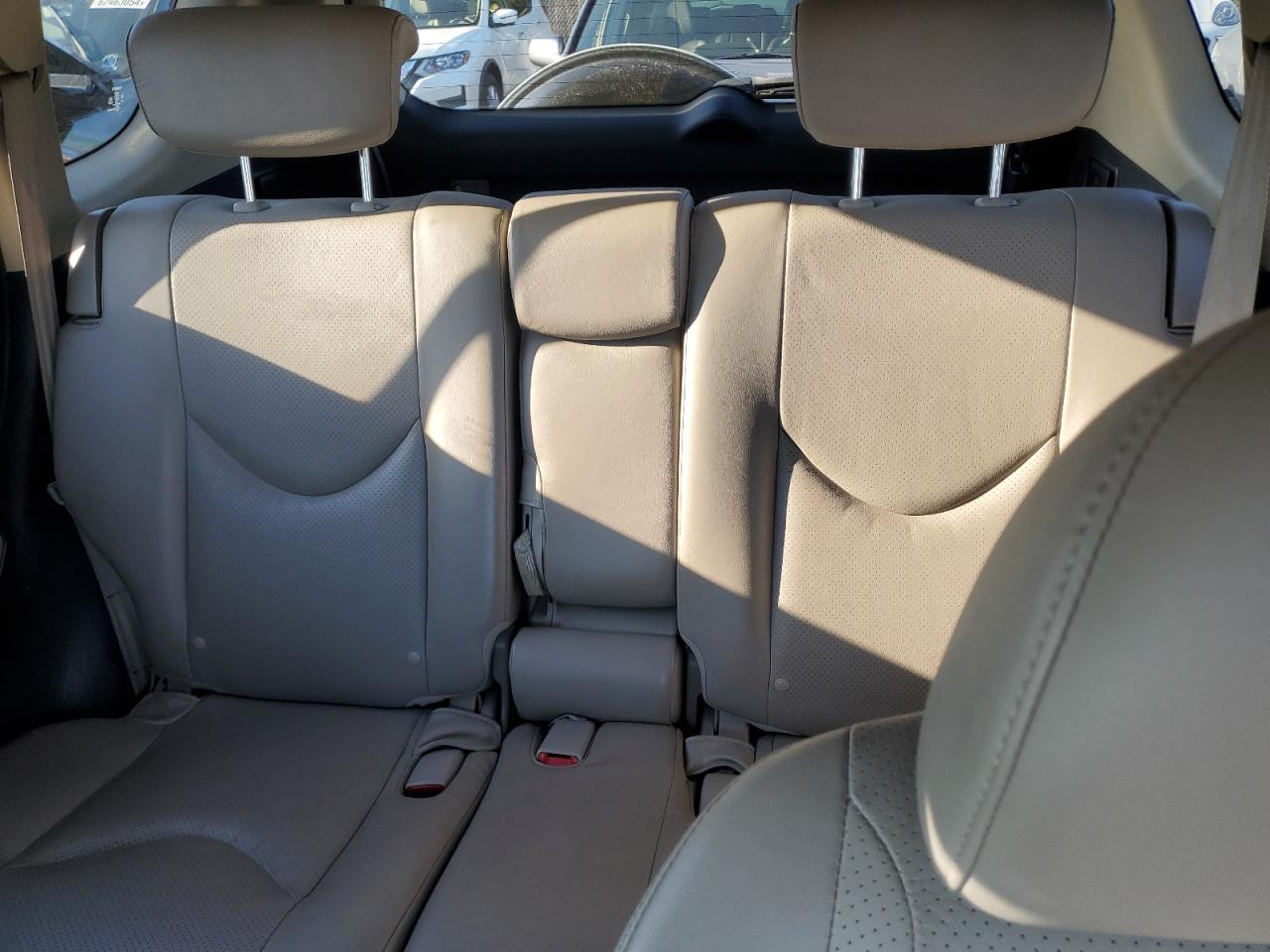 2008 Toyota Rav4 Limited VIN: JTMBK31V885058421 Lot: 62565544