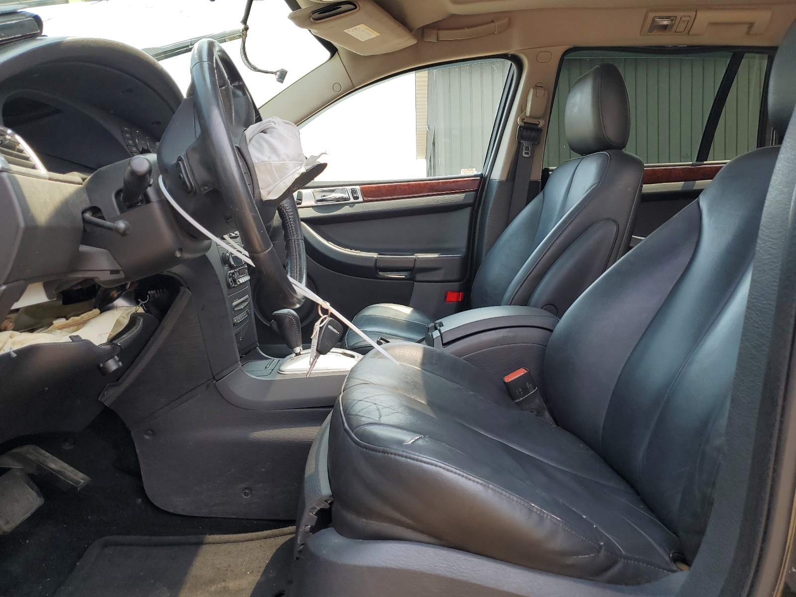 2C8GF68414R183555 2004 Chrysler Pacifica