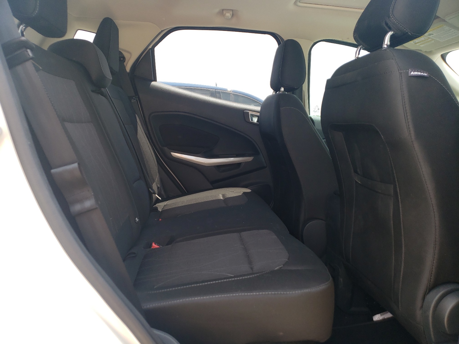 MAJ3P1TE0JC214790 2018 Ford Ecosport Se