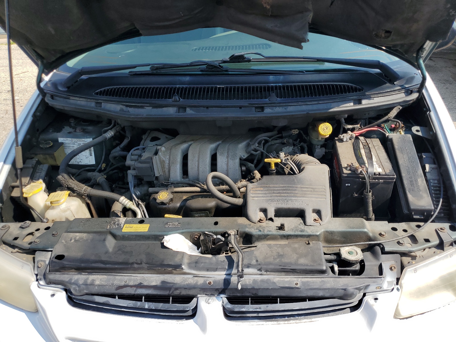 1B4GP54R8TB465213 1996 Dodge Grand Caravan Le