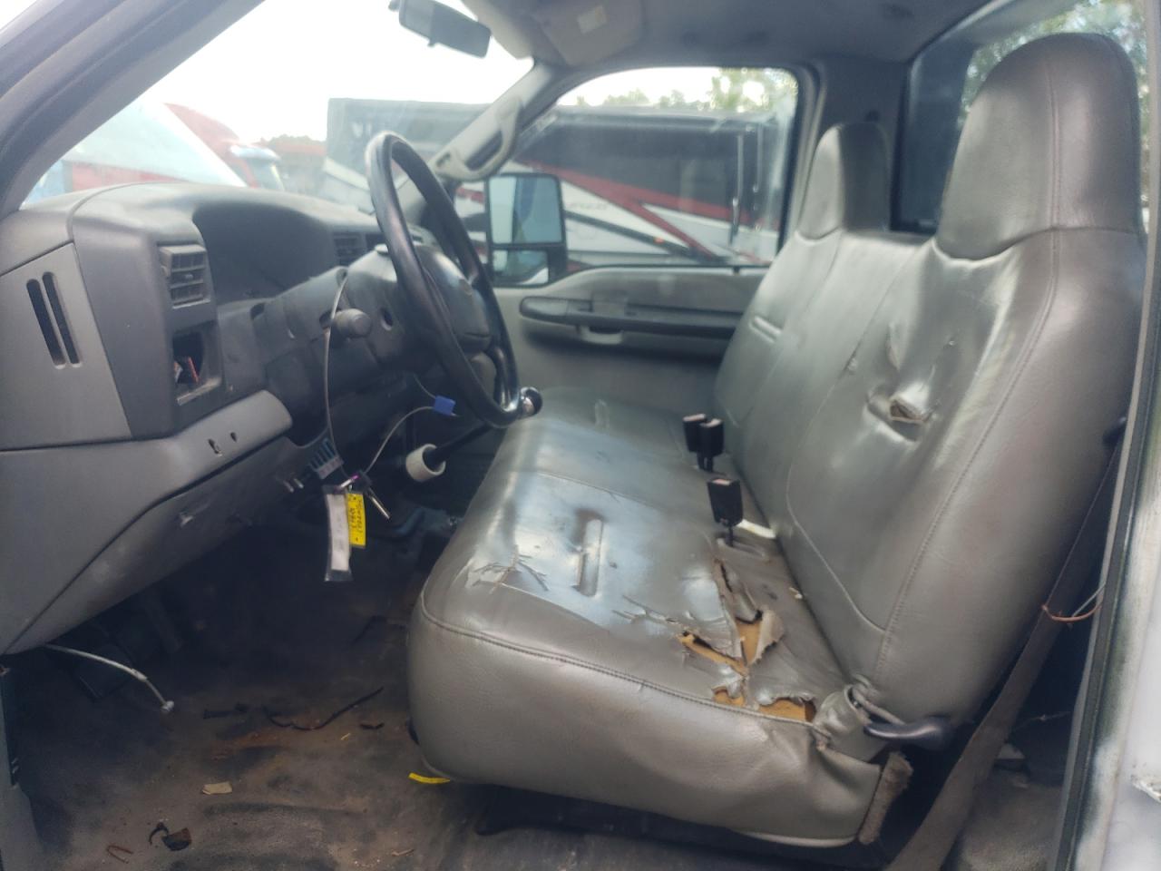 2002 Ford F350 Super Duty VIN: 1FDWF36F52EA59570 Lot: 62664994