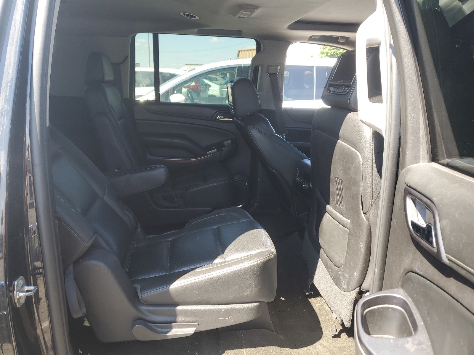 1GNSKJKC0GR123813 2016 Chevrolet Suburban K1500 Ltz