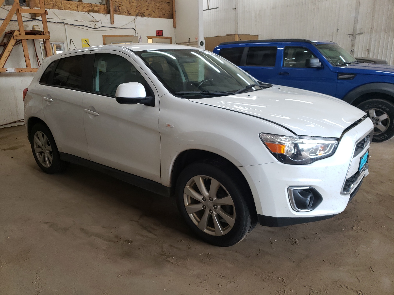 2015 Mitsubishi Outlander Sport Es vin: 4A4AR3AU8FE018814