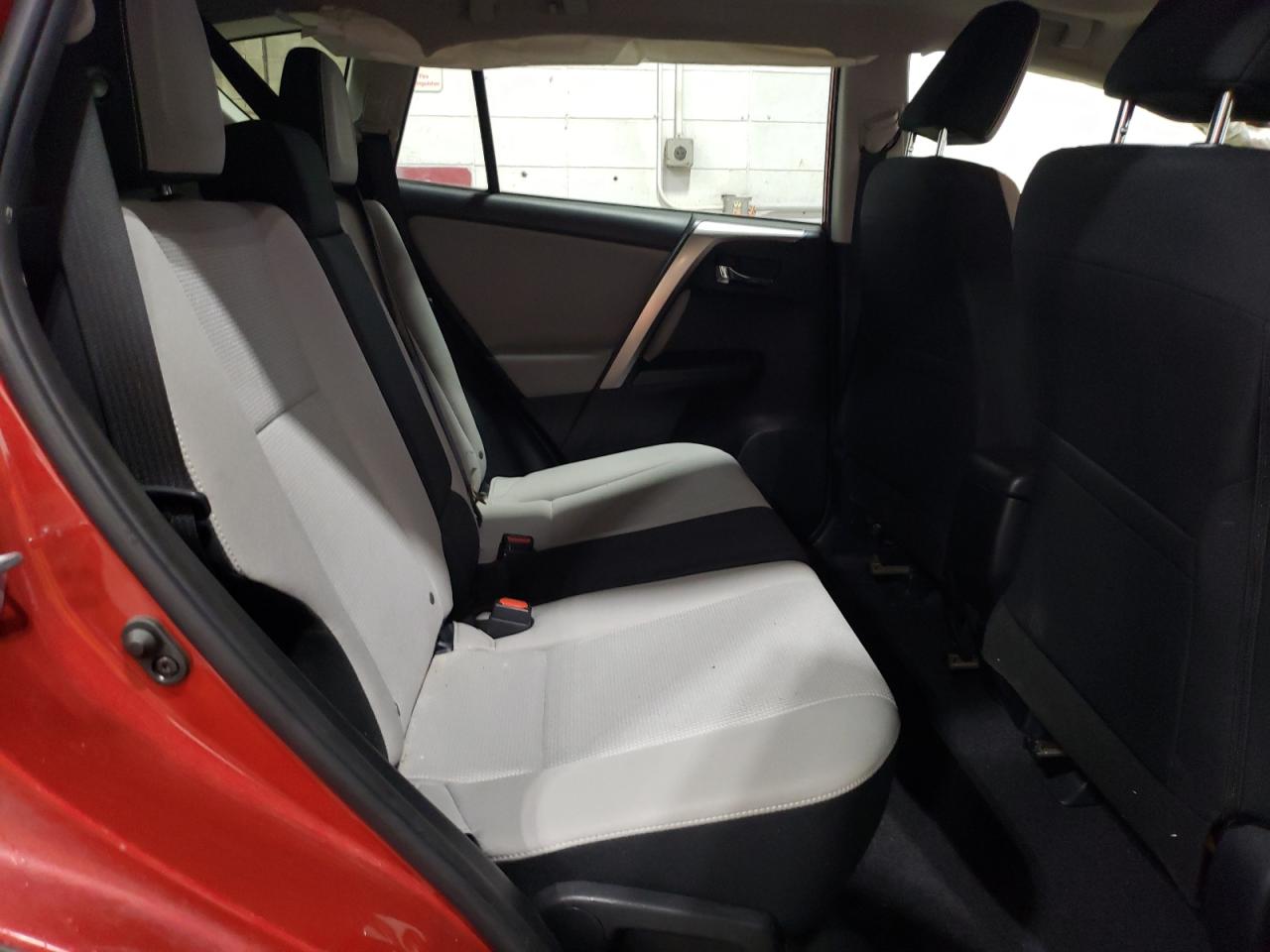 2017 Toyota Rav4 Xle VIN: JTMRFREV4HJ138774 Lot: 65317104