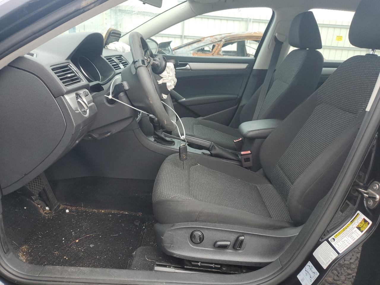 2018 Volkswagen Passat S VIN: 1VWAA7A32JC004342 Lot: 64073414