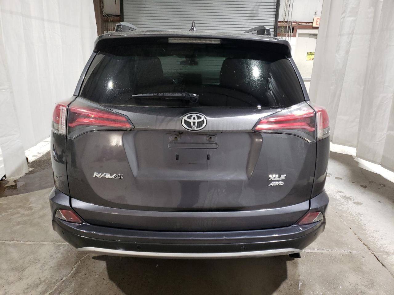 2017 Toyota Rav4 Xle VIN: JTMRFREV8HJ104918 Lot: 64856714