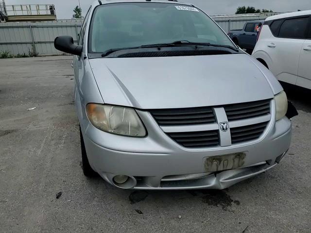 2005 Dodge Grand Caravan Sxt VIN: 2D4GP44L15R303309 Lot: 61673044