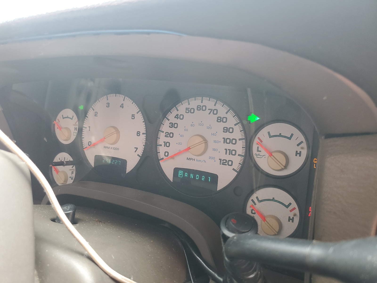 1D7HU18D15J617323 2005 Dodge Ram 1500 St