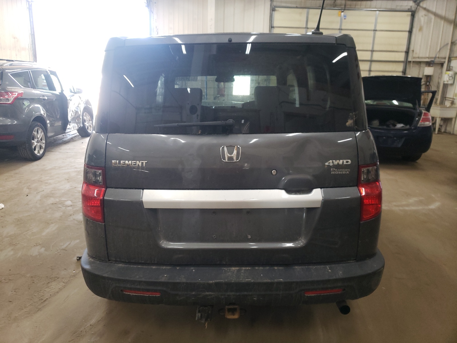 5J6YH2H76BL005711 2011 Honda Element Ex