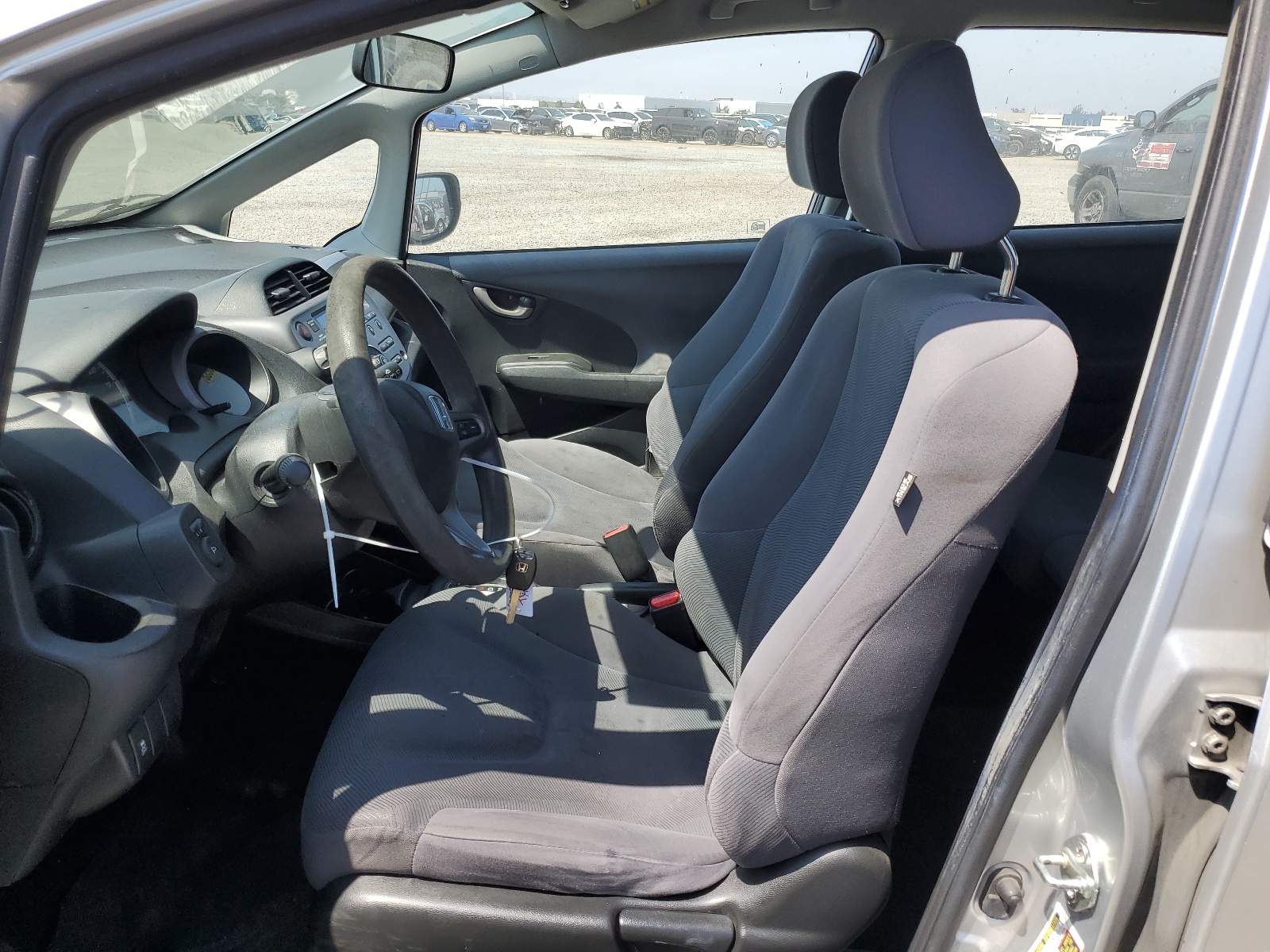 JHMGE8H38BC028285 2011 Honda Fit