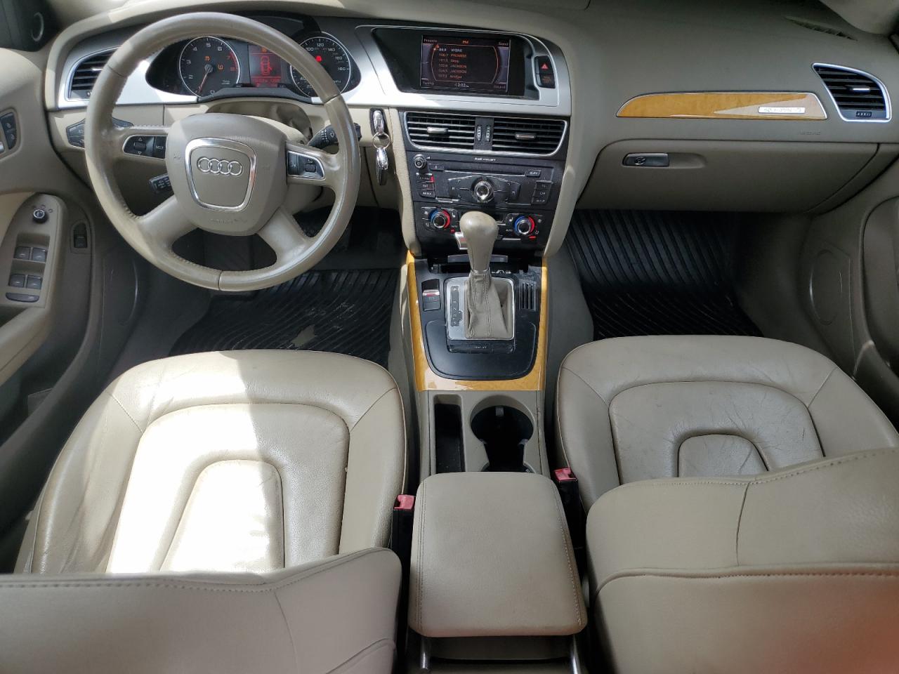 2010 Audi A4 Premium Plus VIN: WAUFFAFL0AN033534 Lot: 62707624