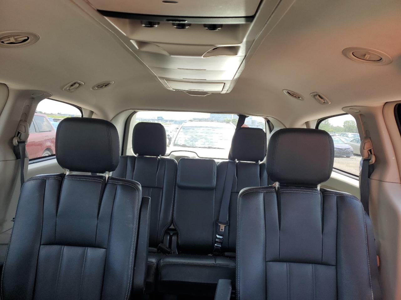 2016 Chrysler Town & Country Touring VIN: 2C4RC1BG6GR213985 Lot: 62683804