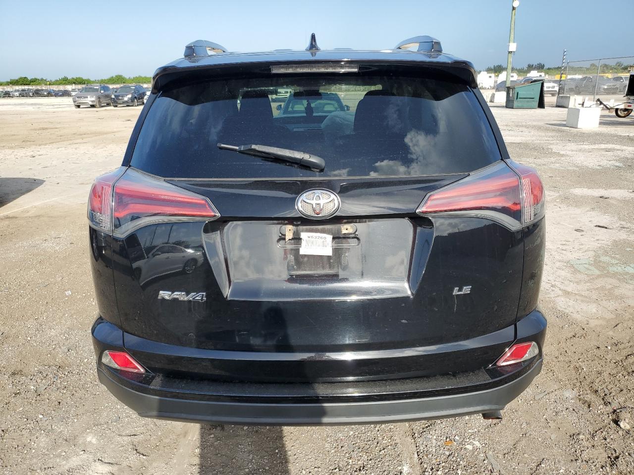 2017 Toyota Rav4 Le VIN: 2T3ZFREV1HW392203 Lot: 64305834