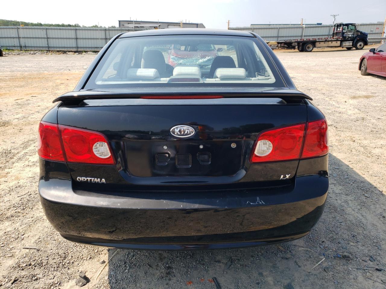 2007 Kia Optima Lx VIN: KNAGE123375140681 Lot: 63845814