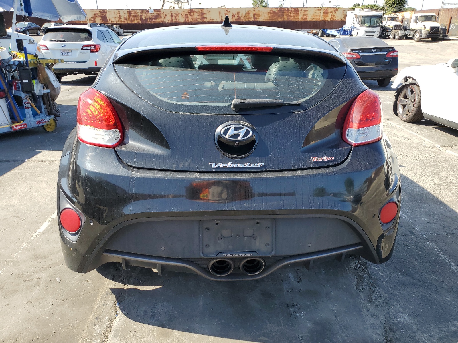 KMHTC6AE3GU257945 2016 Hyundai Veloster Turbo