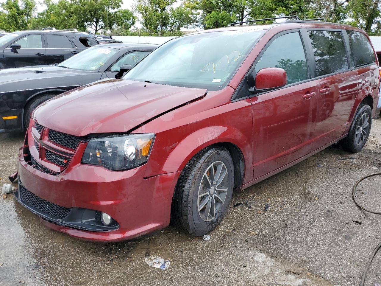 VIN 2C4RDGEG9JR213921 2018 DODGE CARAVAN no.1