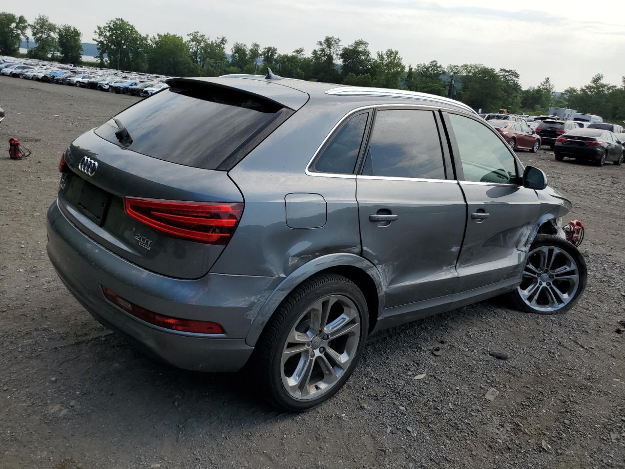 2015 Audi Q3 Prestige VIN: WA1GFCFS7FR013334 Lot: 62053044