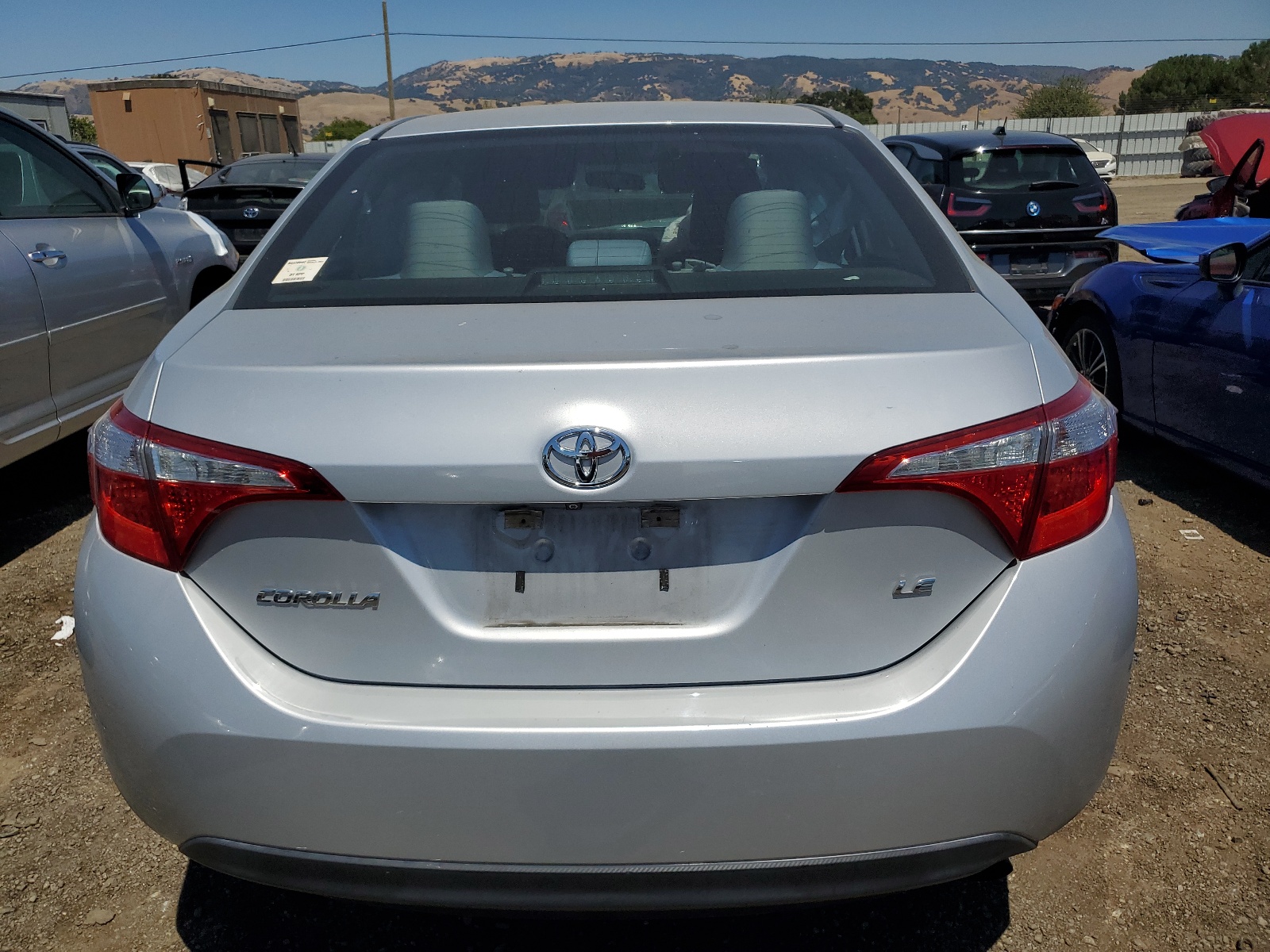 2015 Toyota Corolla L vin: 5YFBURHE2FP186060