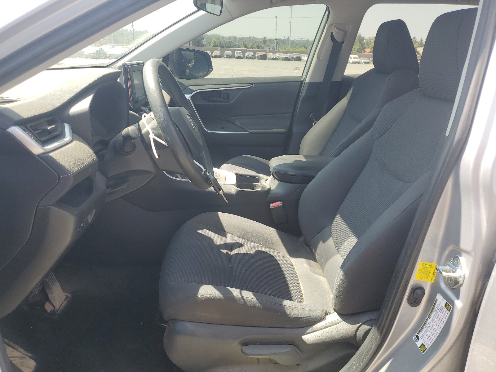 2T3H1RFV2KW023124 2019 Toyota Rav4 Le