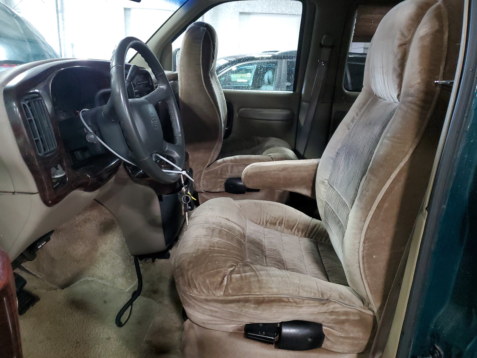 1GBFG15M0Y1201737 2000 Chevrolet Express G1500