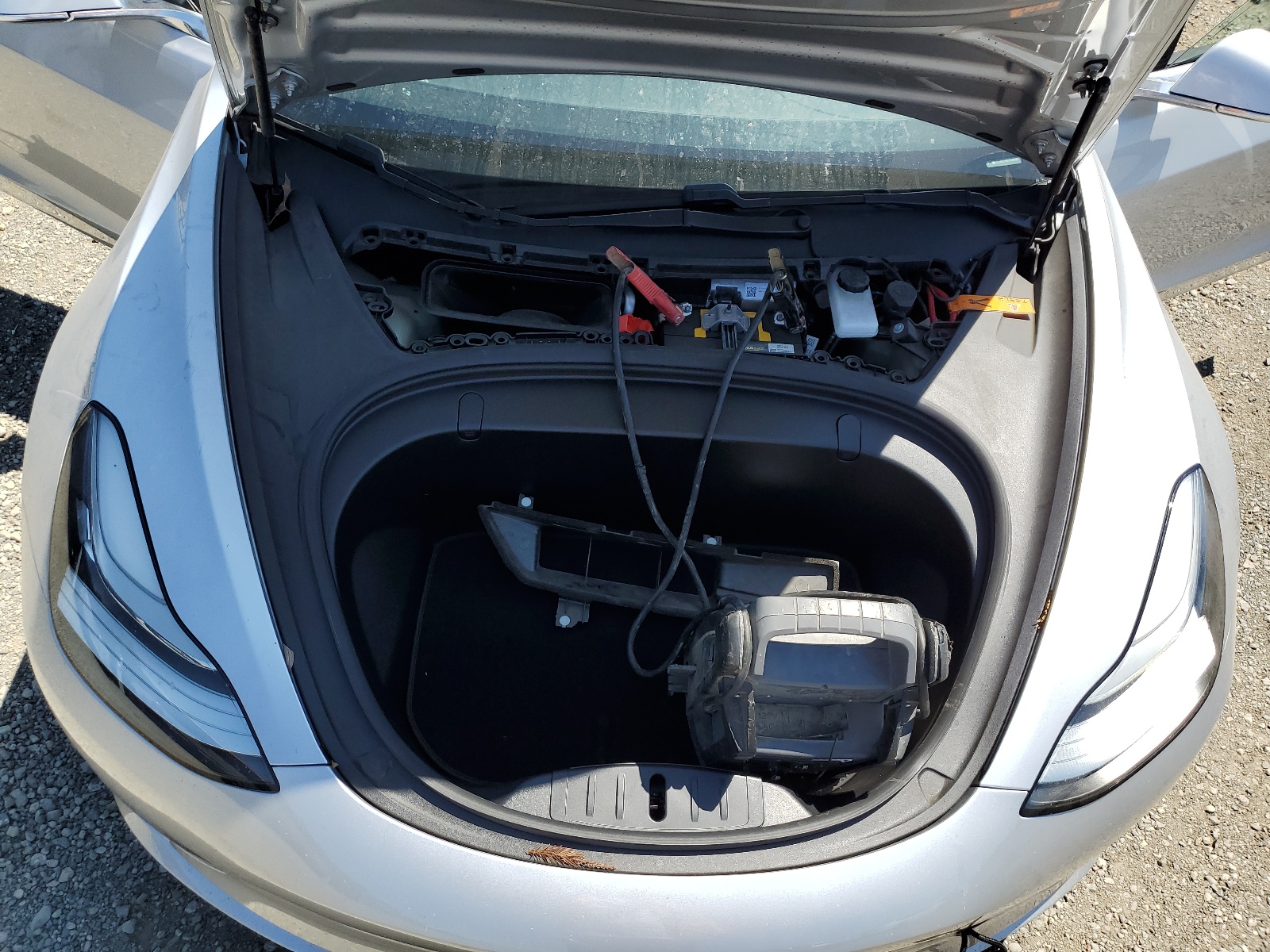 5YJ3E1EA6JF098461 2018 Tesla Model 3