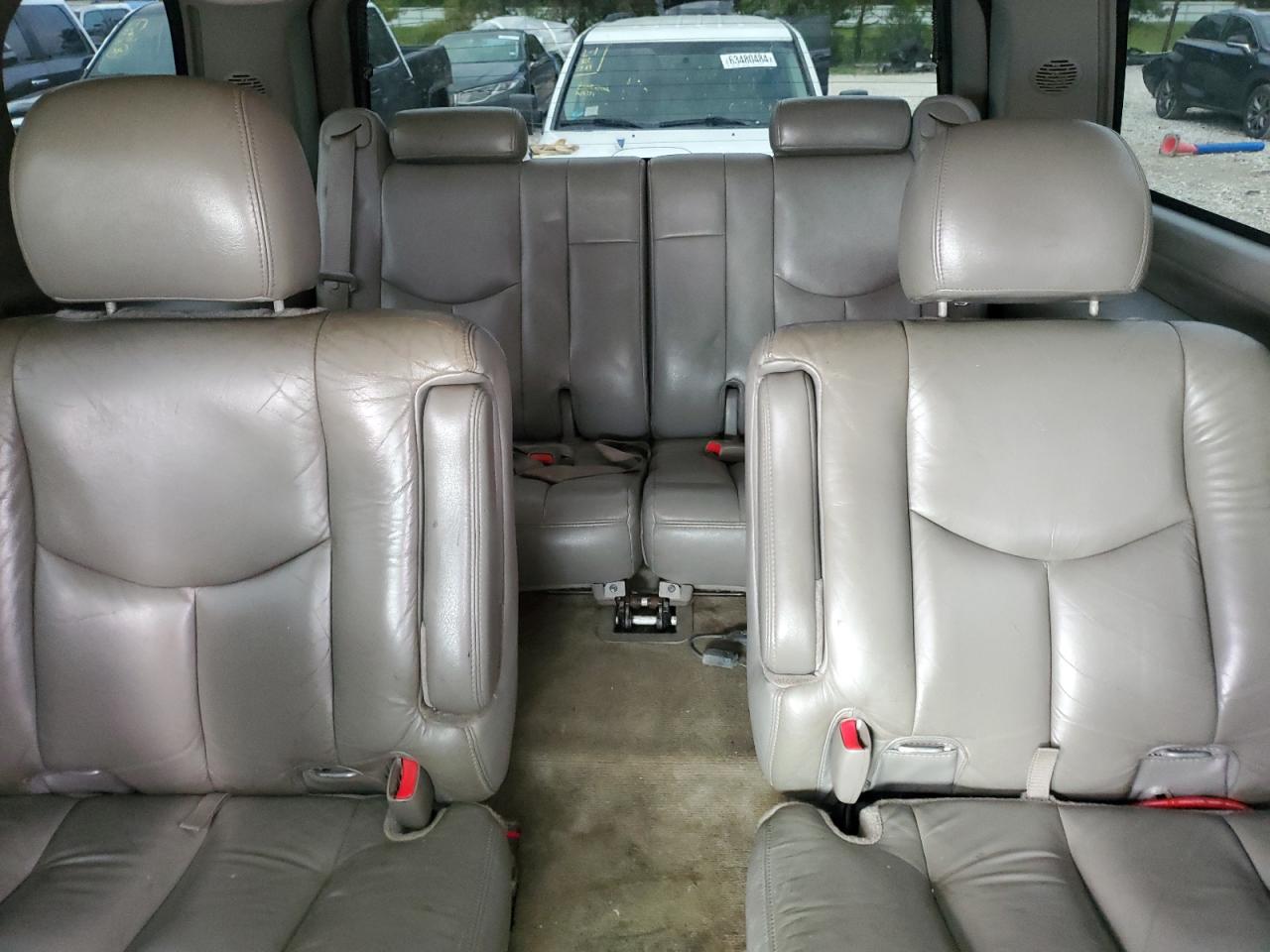 2004 Chevrolet Tahoe K1500 VIN: 1GNEK13Z74R129703 Lot: 63645854