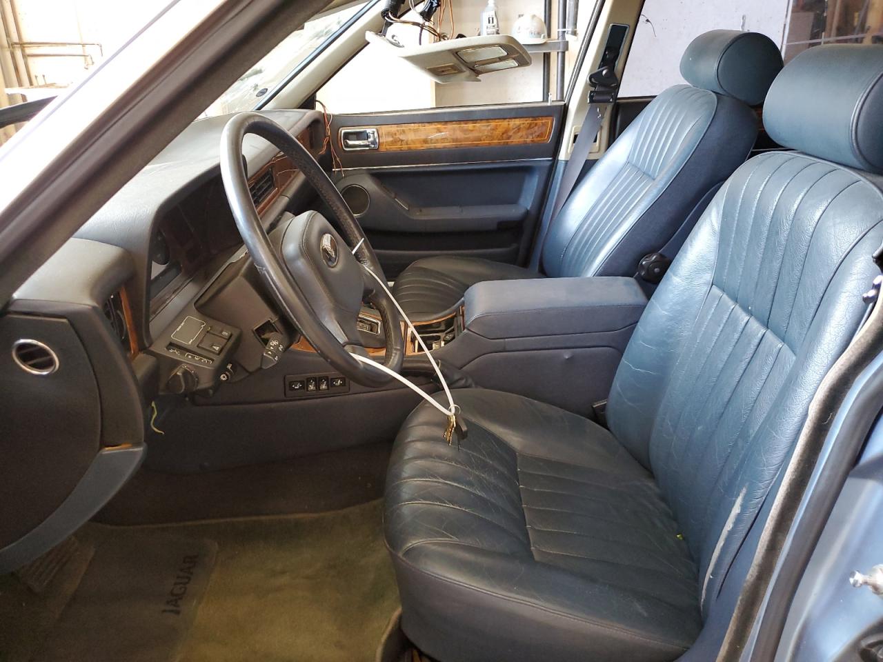 1988 Jaguar Xj6 VIN: SAJHV1640JC528773 Lot: 63684974