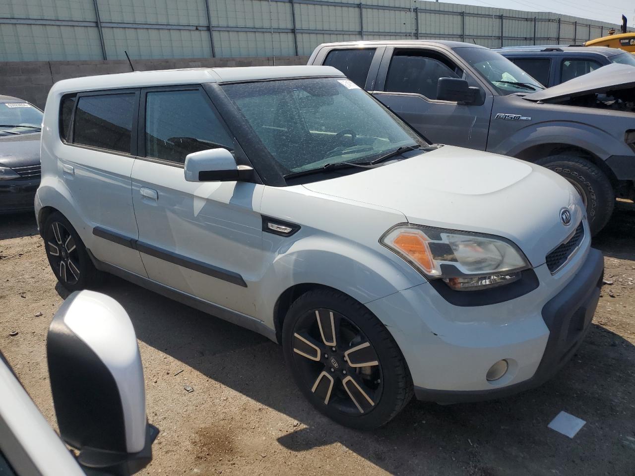 2010 Kia Soul + VIN: KNDJT2A27A7167021 Lot: 63494524