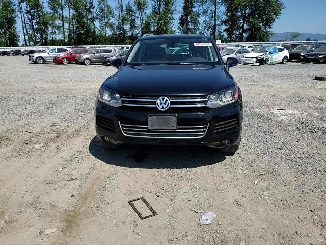 2013 Volkswagen Touareg V6 Tdi VIN: WVGEP9BP4DD001100 Lot: 62936164