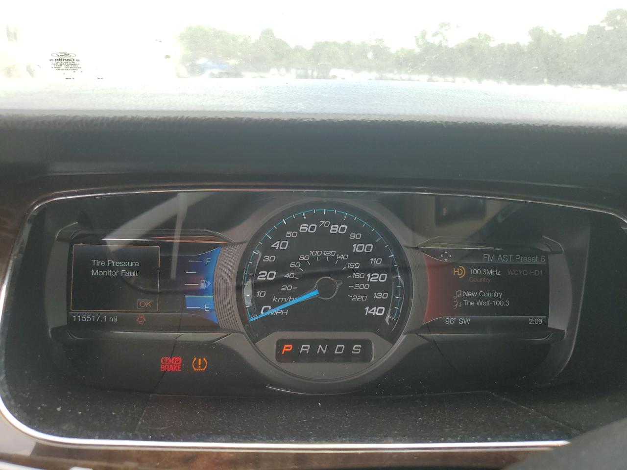 2015 Ford Taurus Limited VIN: 1FAHP2F88FG153349 Lot: 63420284