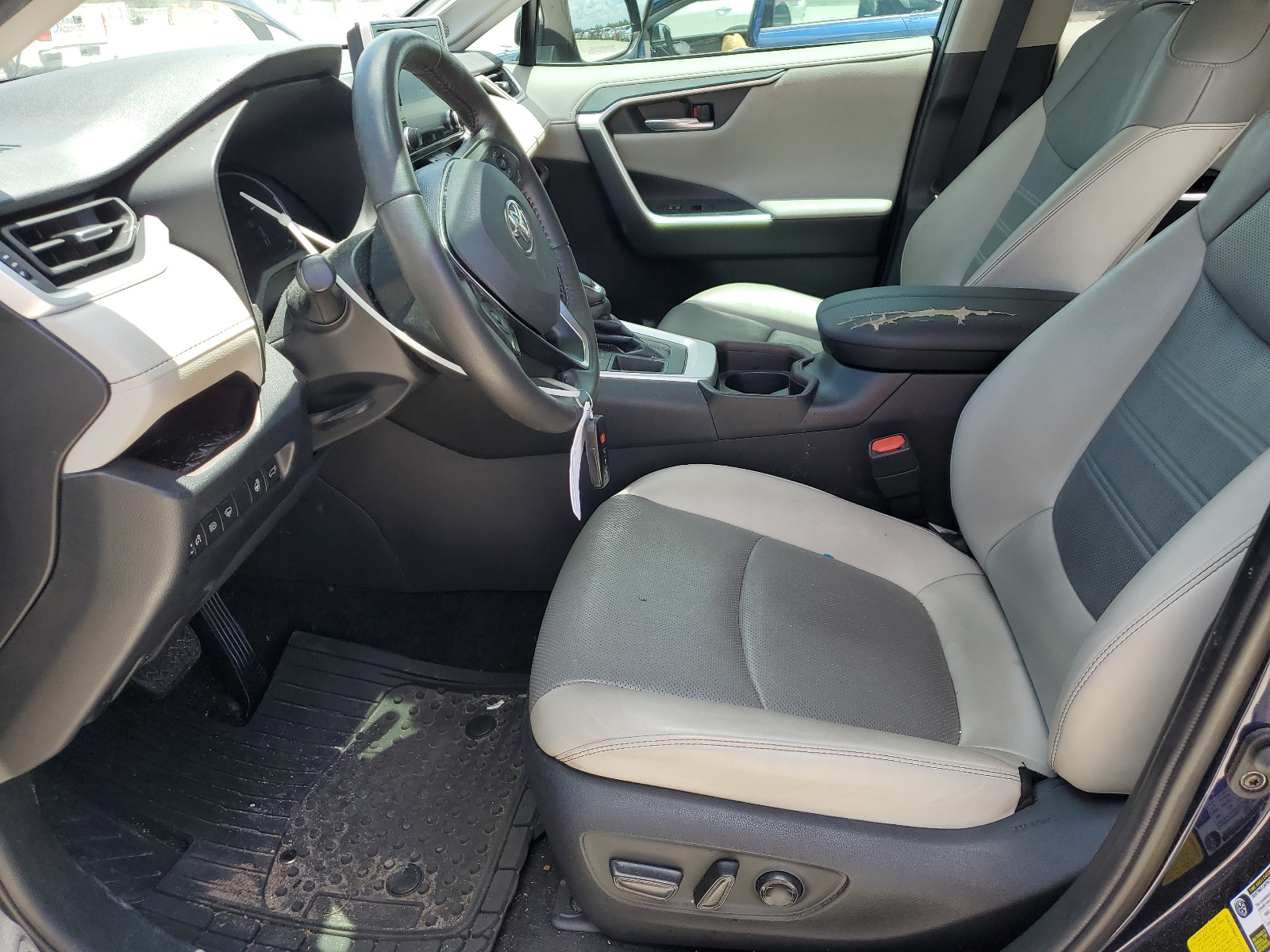 2T3Y1RFV0MW163806 2021 Toyota Rav4 Limited