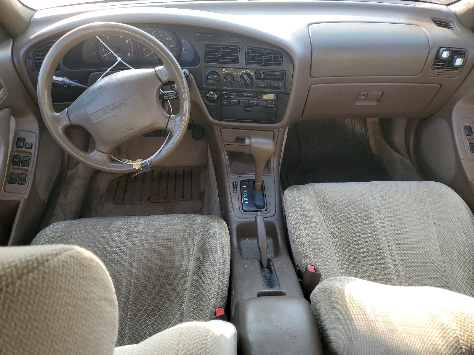 4T1SK12E8RU473101 1994 Toyota Camry Le