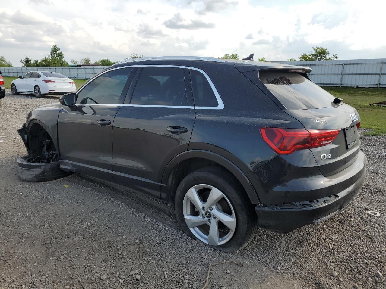 VIN WA1AUCF36M1066249 2021 AUDI Q3 no.2