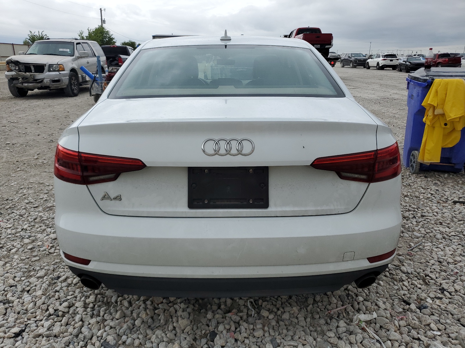 2017 Audi A4 Premium vin: WAUGNAF46HN038702