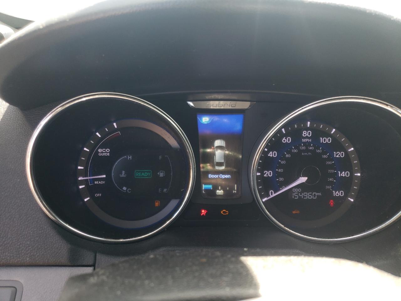 2015 Hyundai Sonata Hybrid VIN: KMHEC4A46FA138212 Lot: 61292454