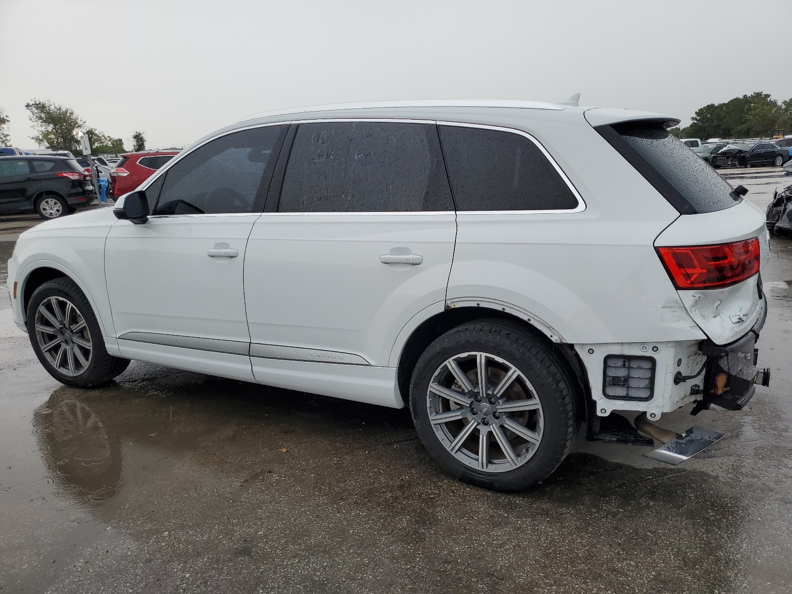 WA1LHAF74JD029490 2018 Audi Q7 Premium Plus