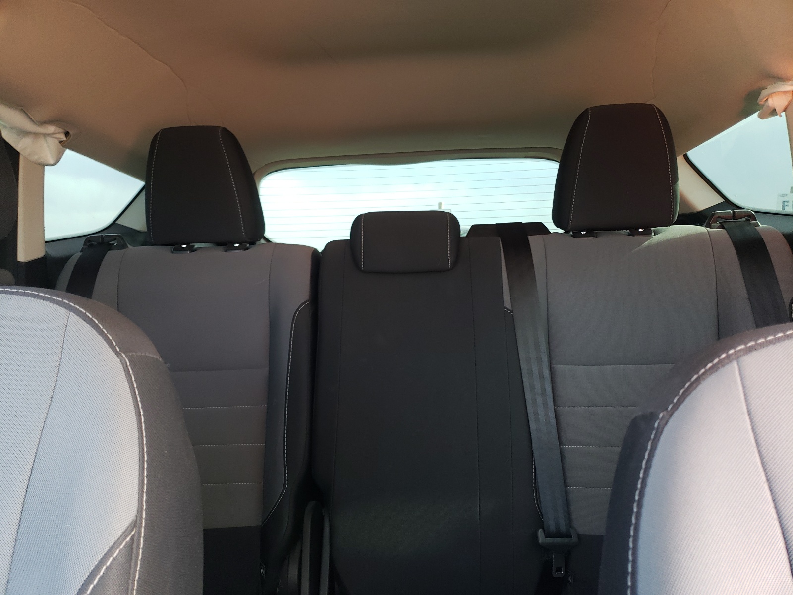 1FMCU0F79KUB00952 2019 Ford Escape S