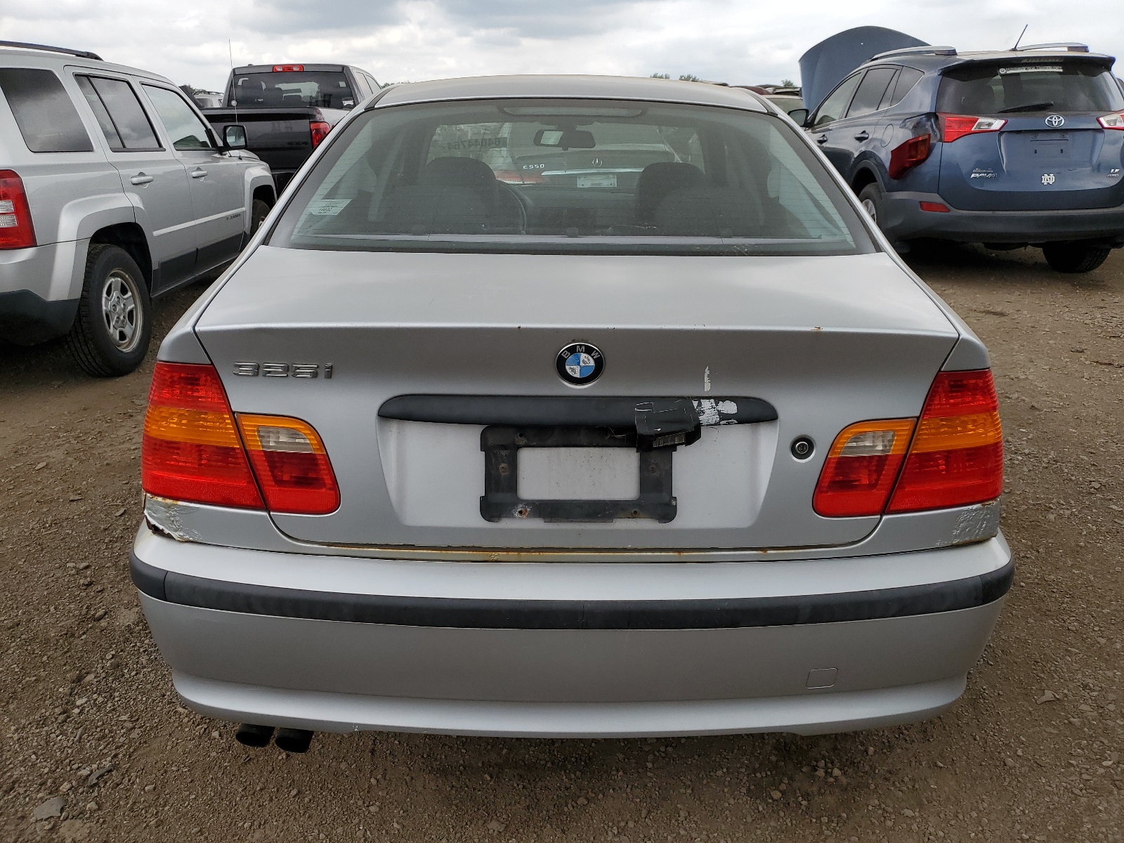 WBAEV33463KL78952 2003 BMW 325 I