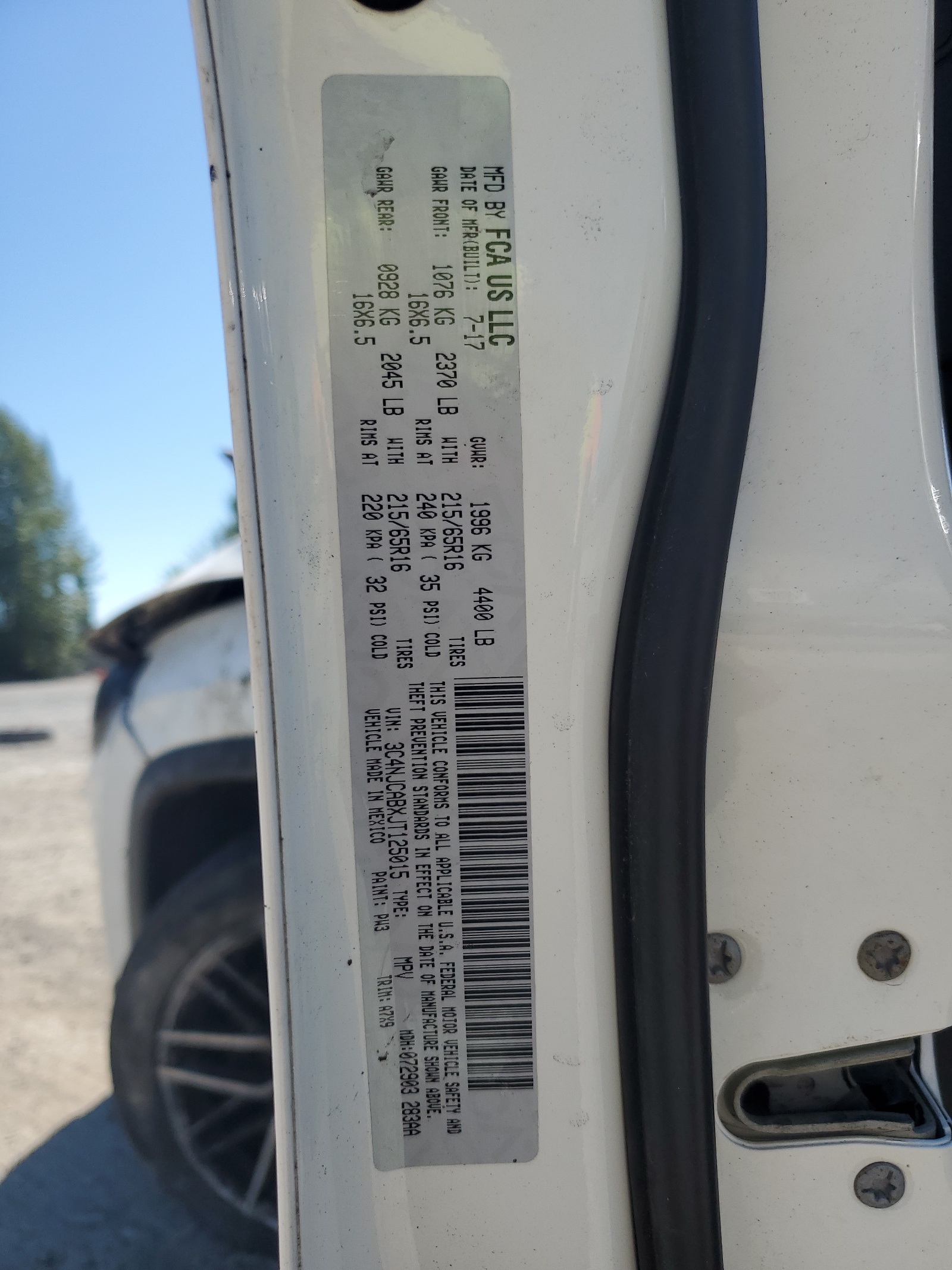 3C4NJCABXJT125015 2018 Jeep Compass Sport