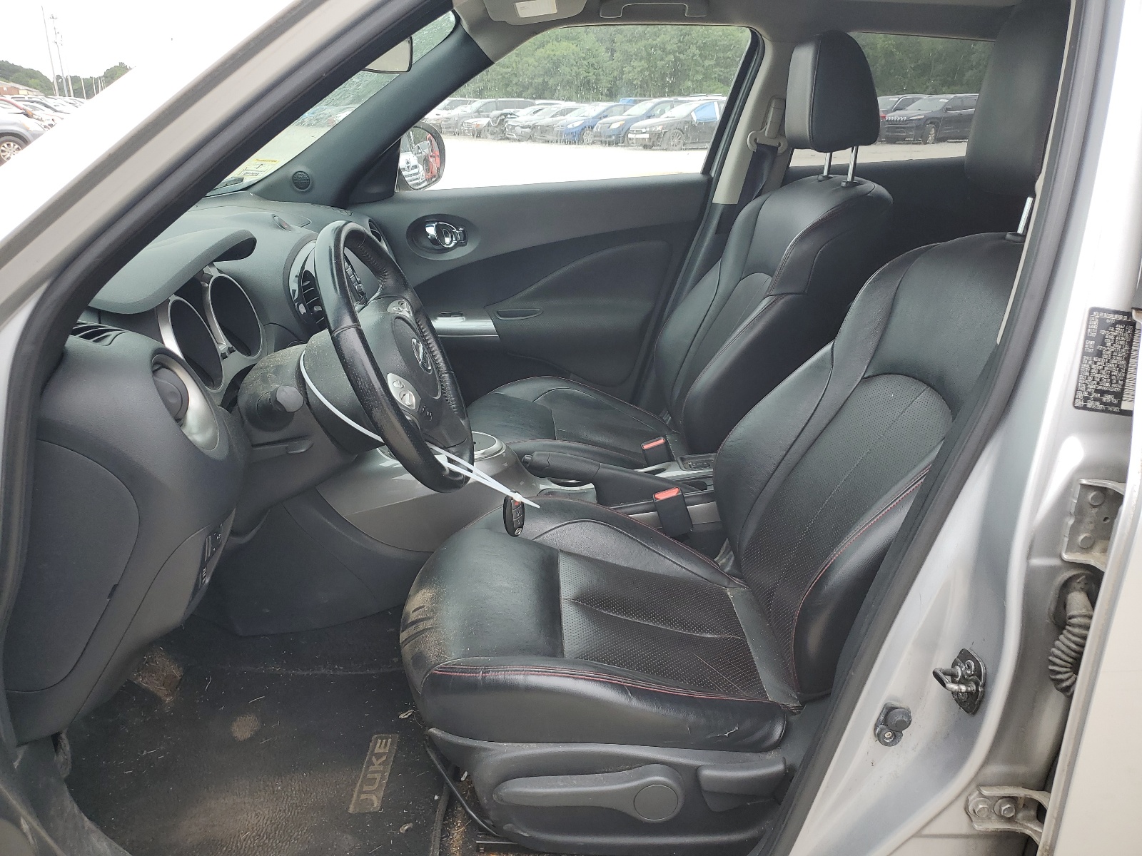 JN8AF5MVXBT024091 2011 Nissan Juke S