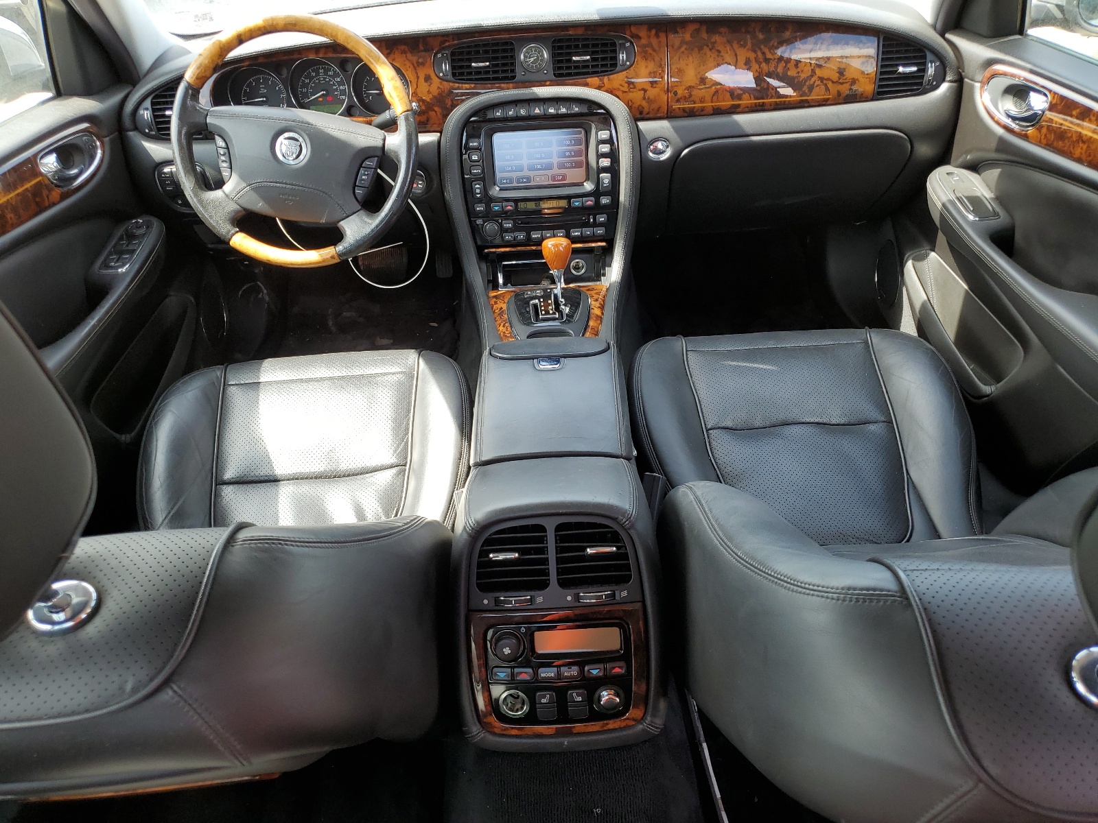 SAJWA82B08SH24053 2008 Jaguar Xj Vanden Plas