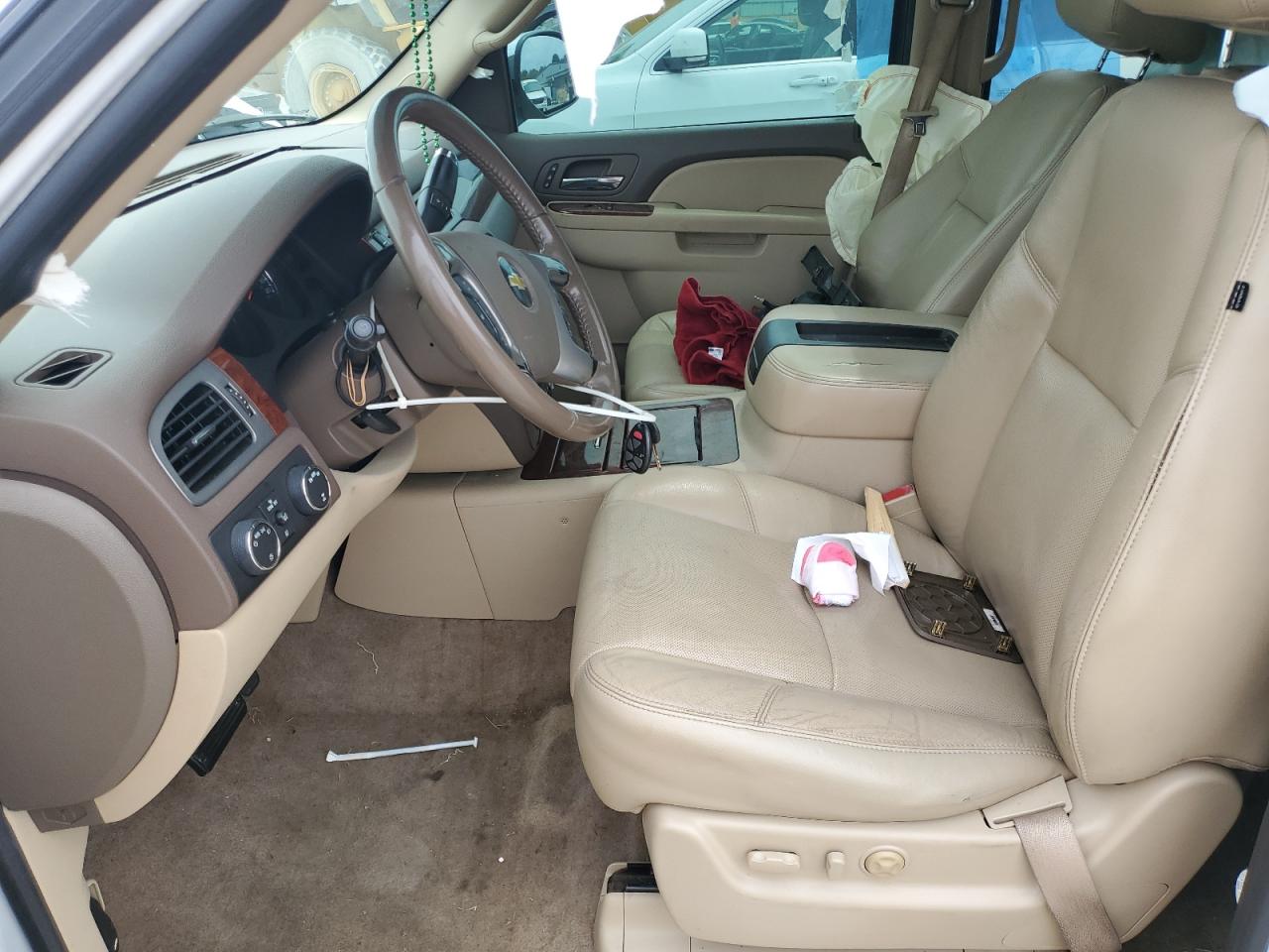 2010 Chevrolet Tahoe - Image 7