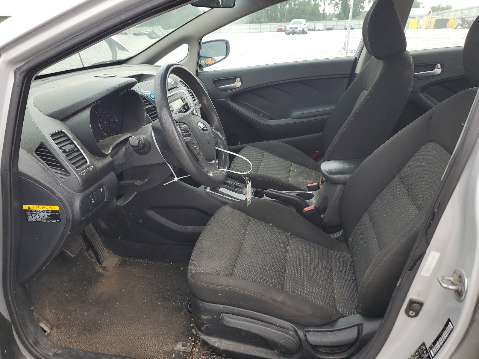 3KPFK4A74JE184696 2018 Kia Forte Lx