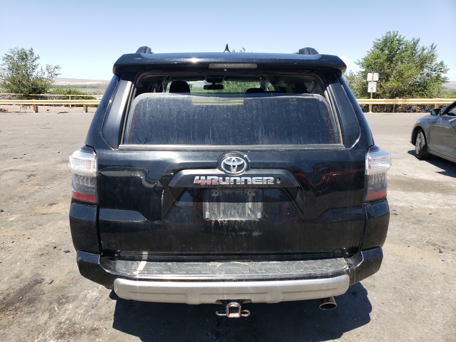 JTEBU5JR8E5189557 2014 Toyota 4Runner Sr5