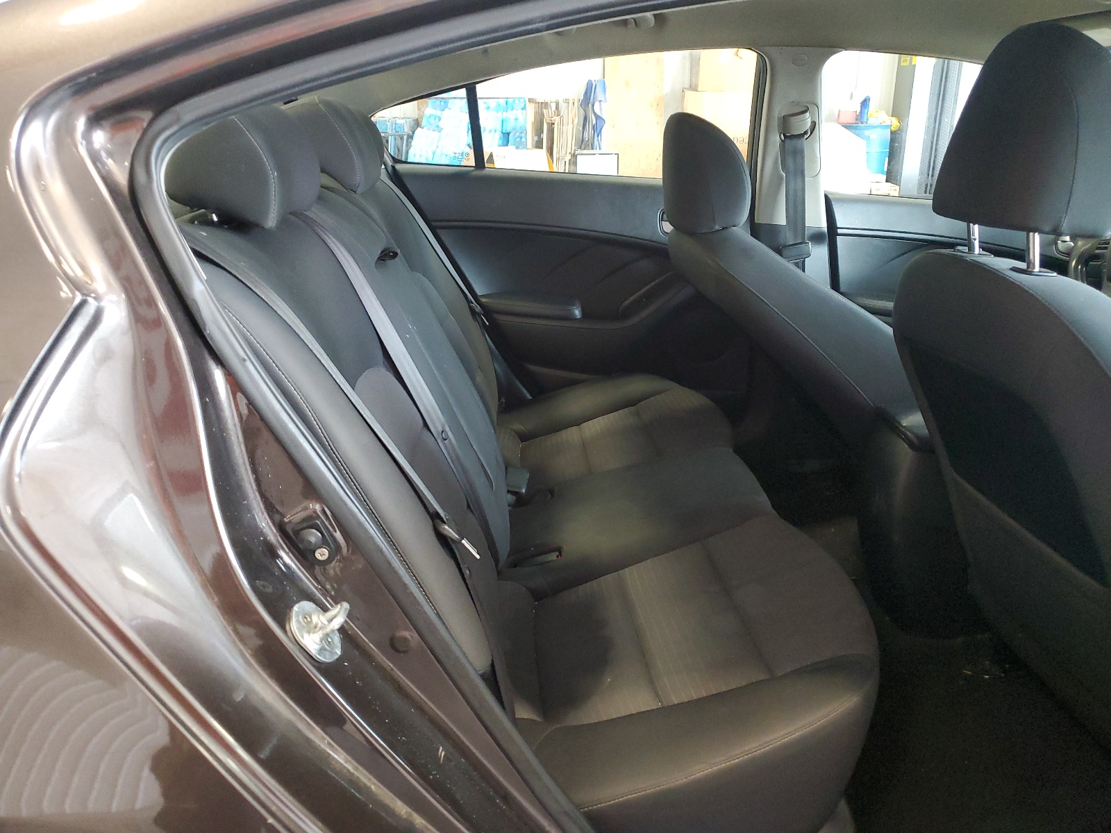 3KPFL4A78HE040401 2017 Kia Forte Lx