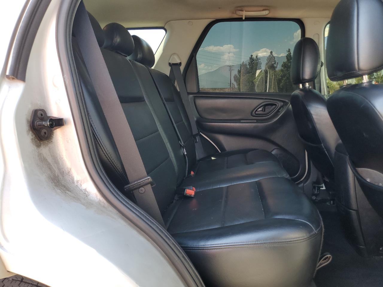 2005 Ford Escape Limited VIN: 1FMYU04125KB95052 Lot: 63868774