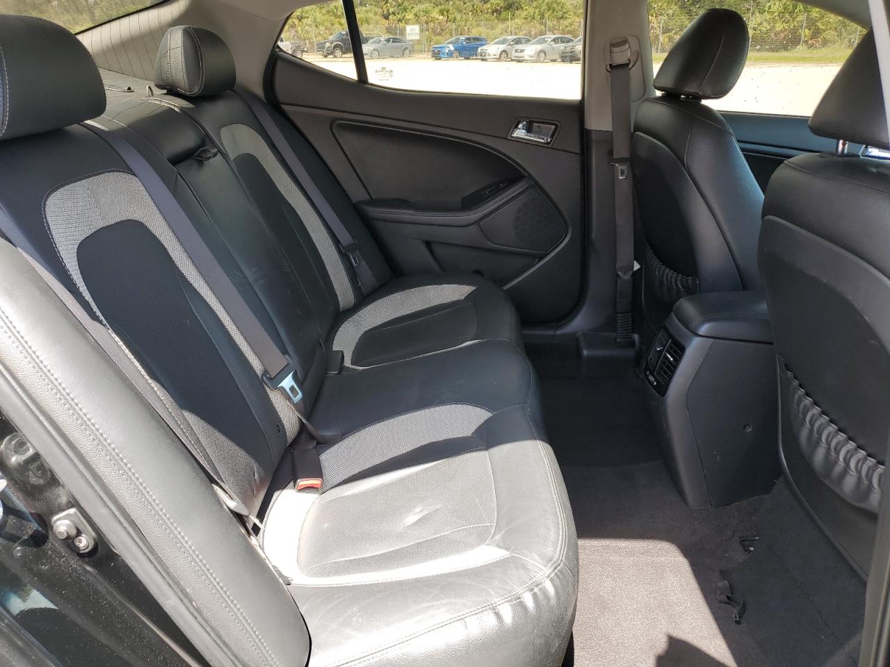 2011 Kia Optima Sx VIN: KNAGR4A60B5122424 Lot: 63809384